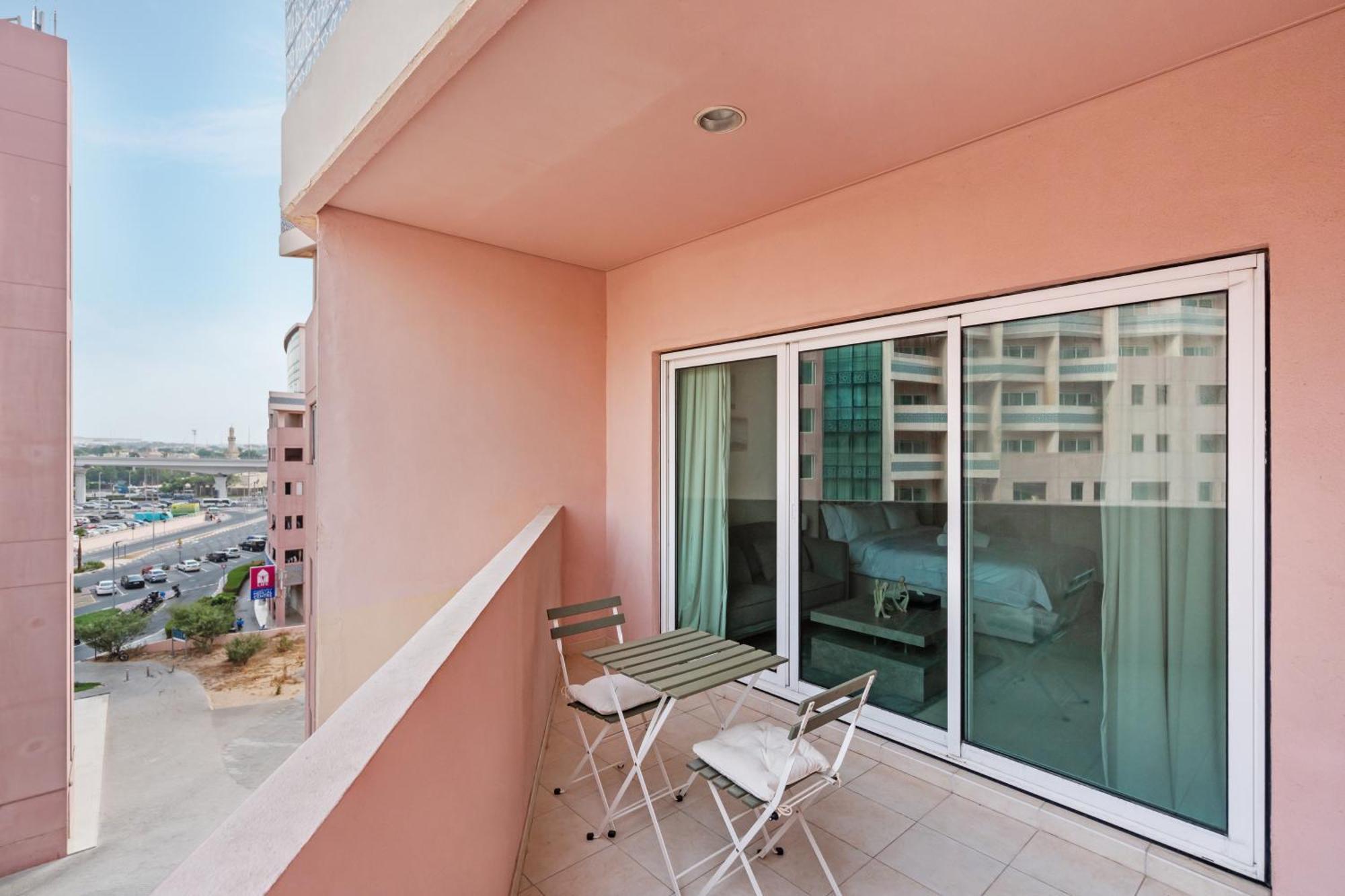 Apartment Sunny Perfect For Discovery Gardens *